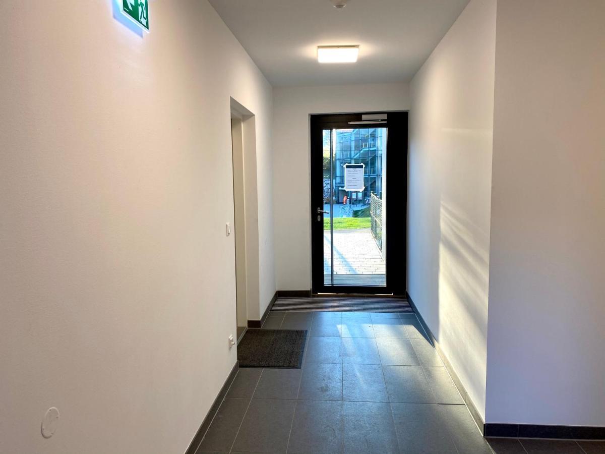 Topmodernes Sonnenwohnen Apartment Bei U-Bahn Und Therme Wien Oberlaa, 15 Min Bis Stephansplatz Екстер'єр фото